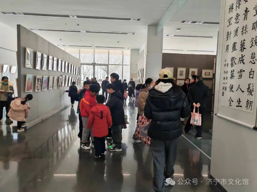 濟寧市文化館舉辦濟寧市第四屆青少年書畫優(yōu)秀作品展2.jpg